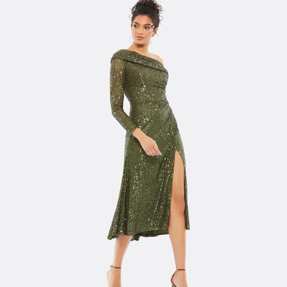 BRAND NEW- NWOT- Mac Duggal midi micro sequin Olive Green Dress sz 10